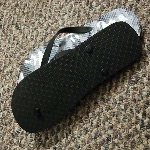 Juncture Men's Flip Flops Size (12-13) - Picture 3 of 3